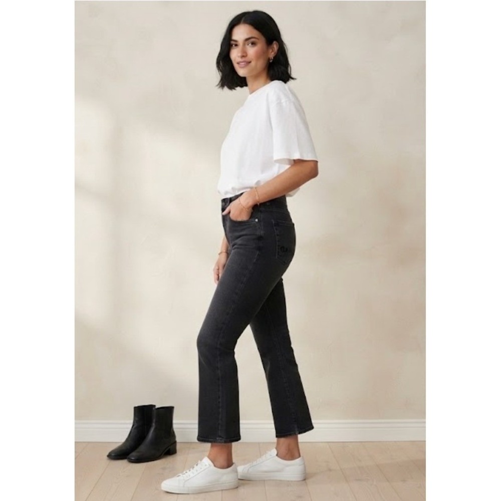 Ganni Black Betzy Cropped Slim Fit Flare Jeans Rigid Denim Size 29W / 32L
